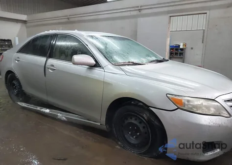 2010 Toyota Camry Le из США, поврежденный, VIN 4T4BF3EK6AR051436